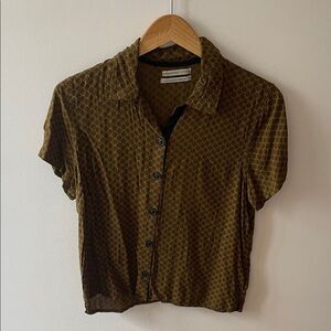 Urban Outfitters Olive Brown Geometric Short Sleeve Button-Up Shirt